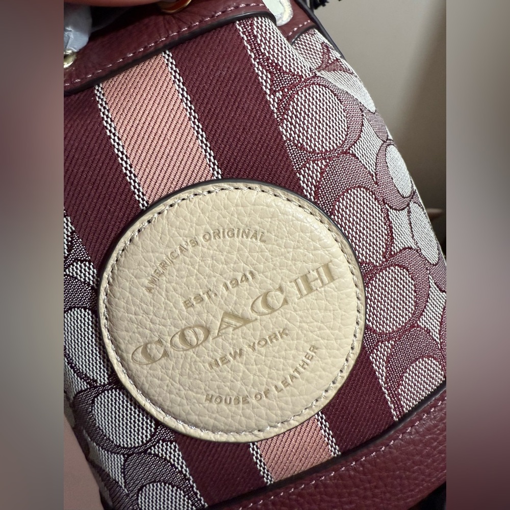 Coach mini Dempsey bucket bag - Picture 5 of 6